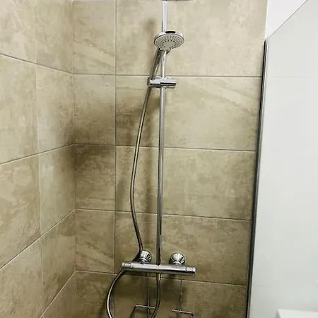 Orange Ap. 2 Bed- Centre !