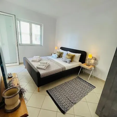 Orange Ap. 2 Bed- Centre ! Sarandë