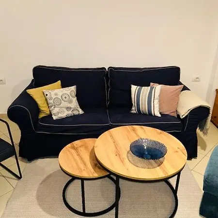 Orange Ap. 2 Bed- Centre !