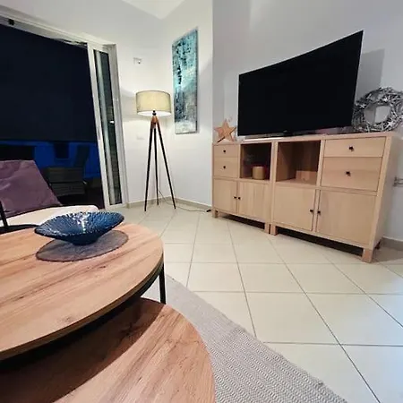 Orange Ap. 2 Bed- Centre ! Sarandë