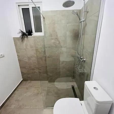 Orange Ap. 2 Bed- Centre ! * Sarandë